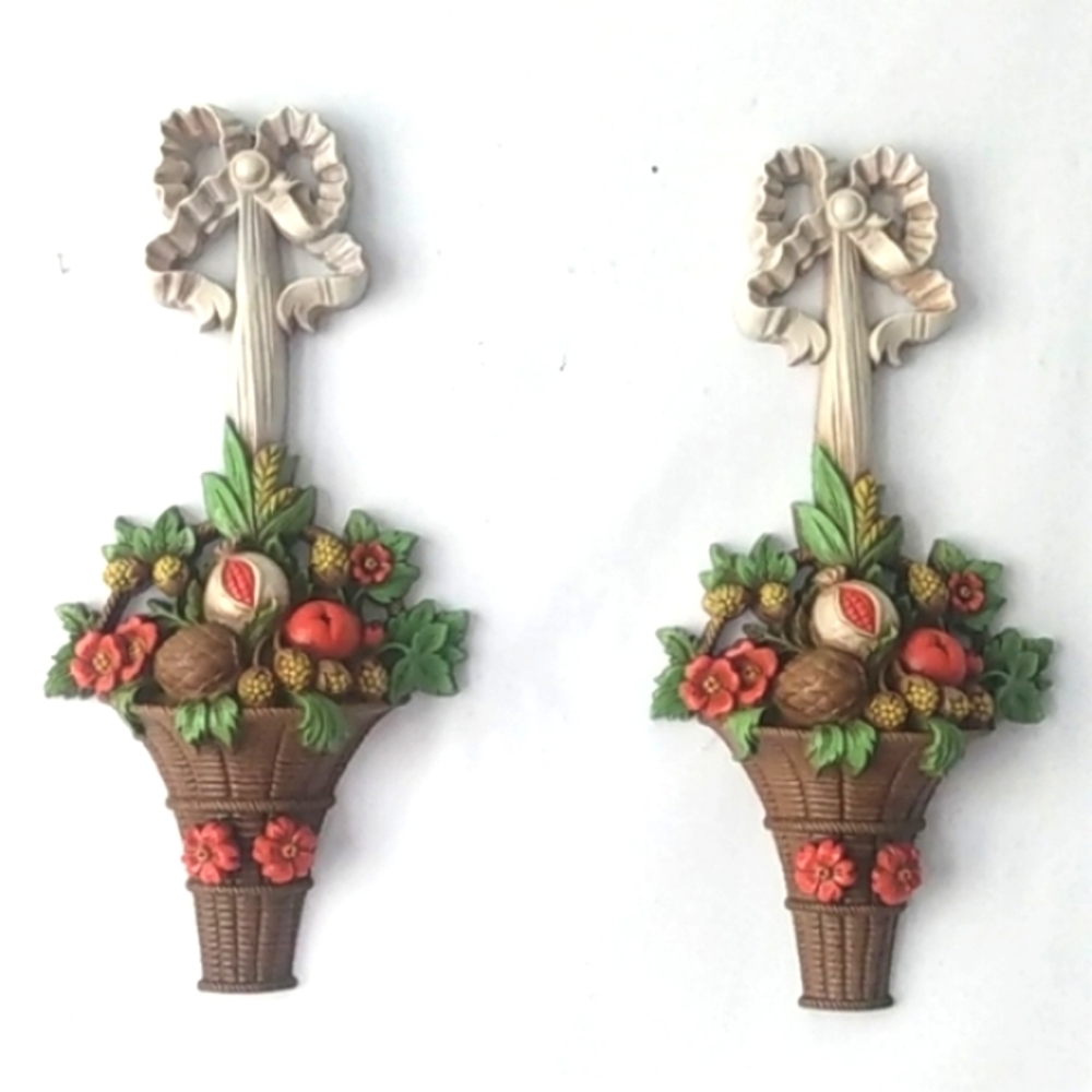 Burwood 1969 faux wicker Basket w/ fruit, flowers wall plaques